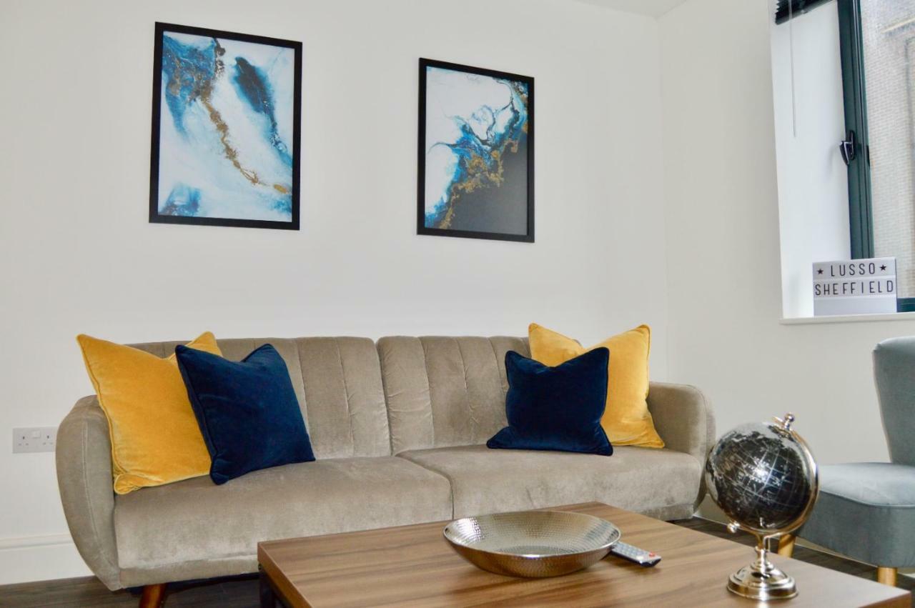 Qh31 - City Centre Location With 2 Double Bedrooms Sleeping Up To 4 People - Spacious Work Or Leisure Apartment シェフィールド エクステリア 写真