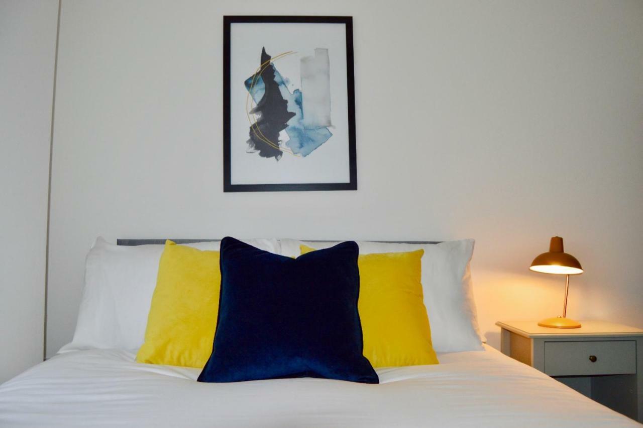 Qh31 - City Centre Location With 2 Double Bedrooms Sleeping Up To 4 People - Spacious Work Or Leisure Apartment シェフィールド エクステリア 写真