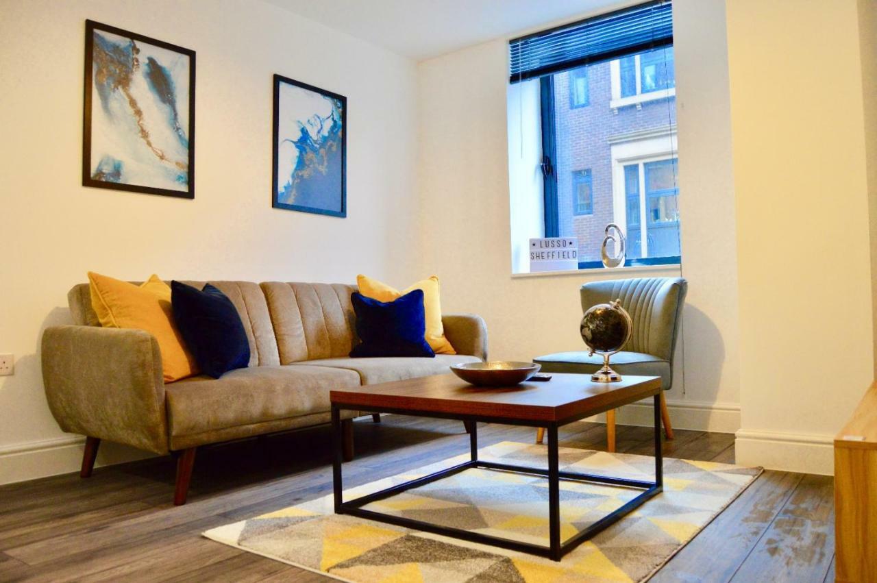 Qh31 - City Centre Location With 2 Double Bedrooms Sleeping Up To 4 People - Spacious Work Or Leisure Apartment シェフィールド エクステリア 写真